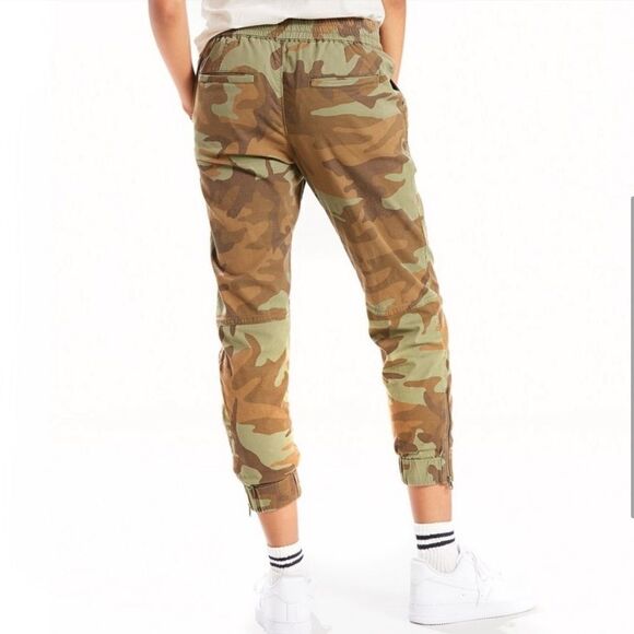 Levi's Jet Set Tapered Camo Jogger Zip Hem - Picture 12 of 12